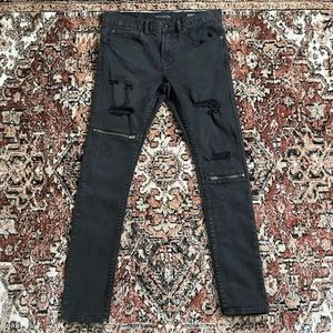 Pac Sun (Bullhead Denim Co) - Black Distressed Jeans